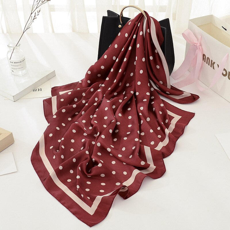 Mode Blauwe Stippen Vrouwen Sjaal Grote Zijde Gevoel Sjaal Sjaal Foulard Print Vierkante Kop Sjaals Wraps: SIZE 90CM WINE