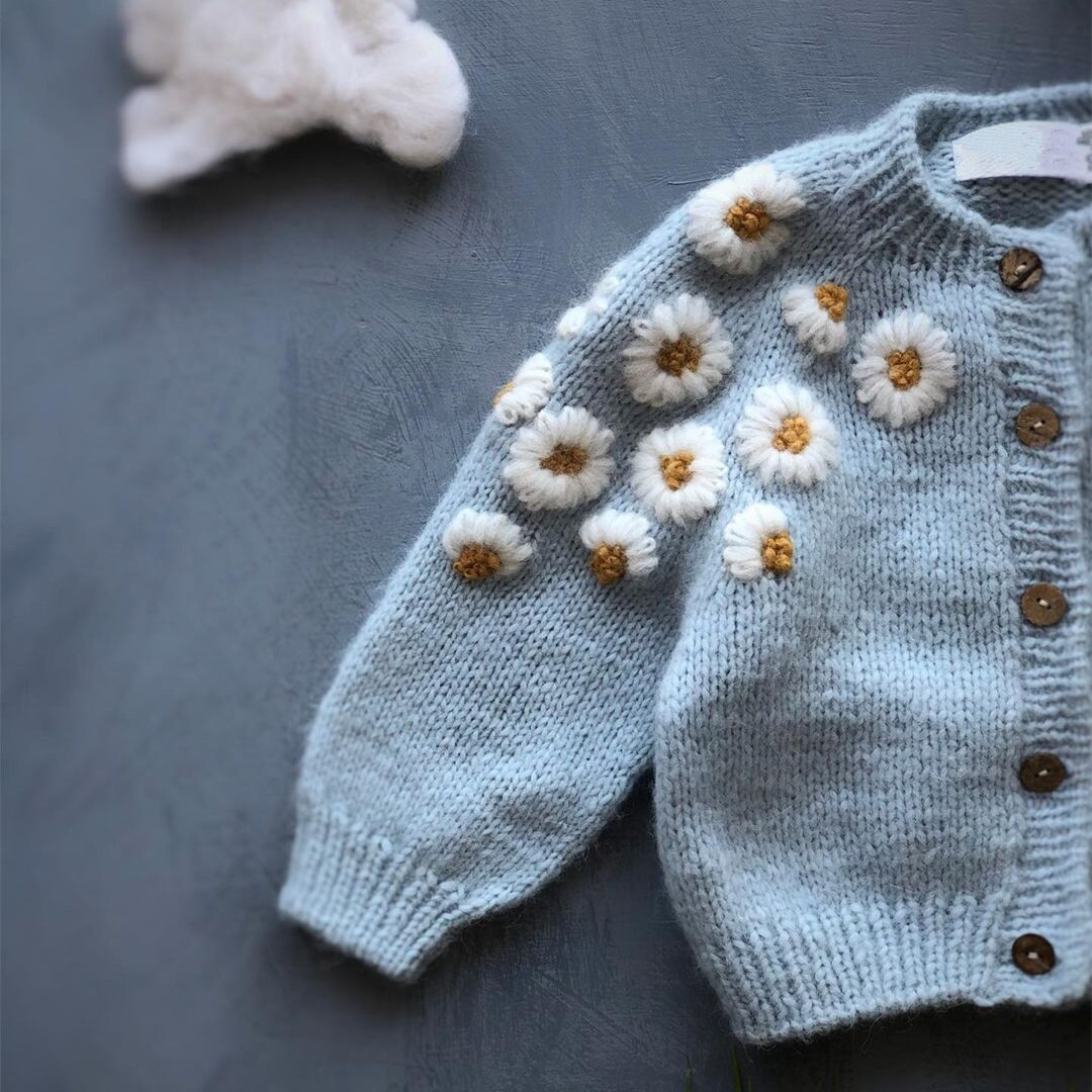 Autunno inverno neonate Cardigan lavorato a maglia maglioni neonati cappotto capretto fiore ricamato cappotto di lana abbigliamento per bambini top giacca