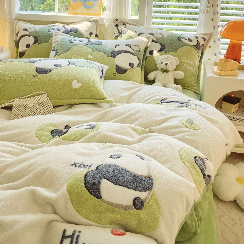 Cute Panda Milk Velvet Duvet Cover Boys Girls Bedroom Decor Cartoon Animal Bedding Autumn and Winter Soft Warm Comforter Cover