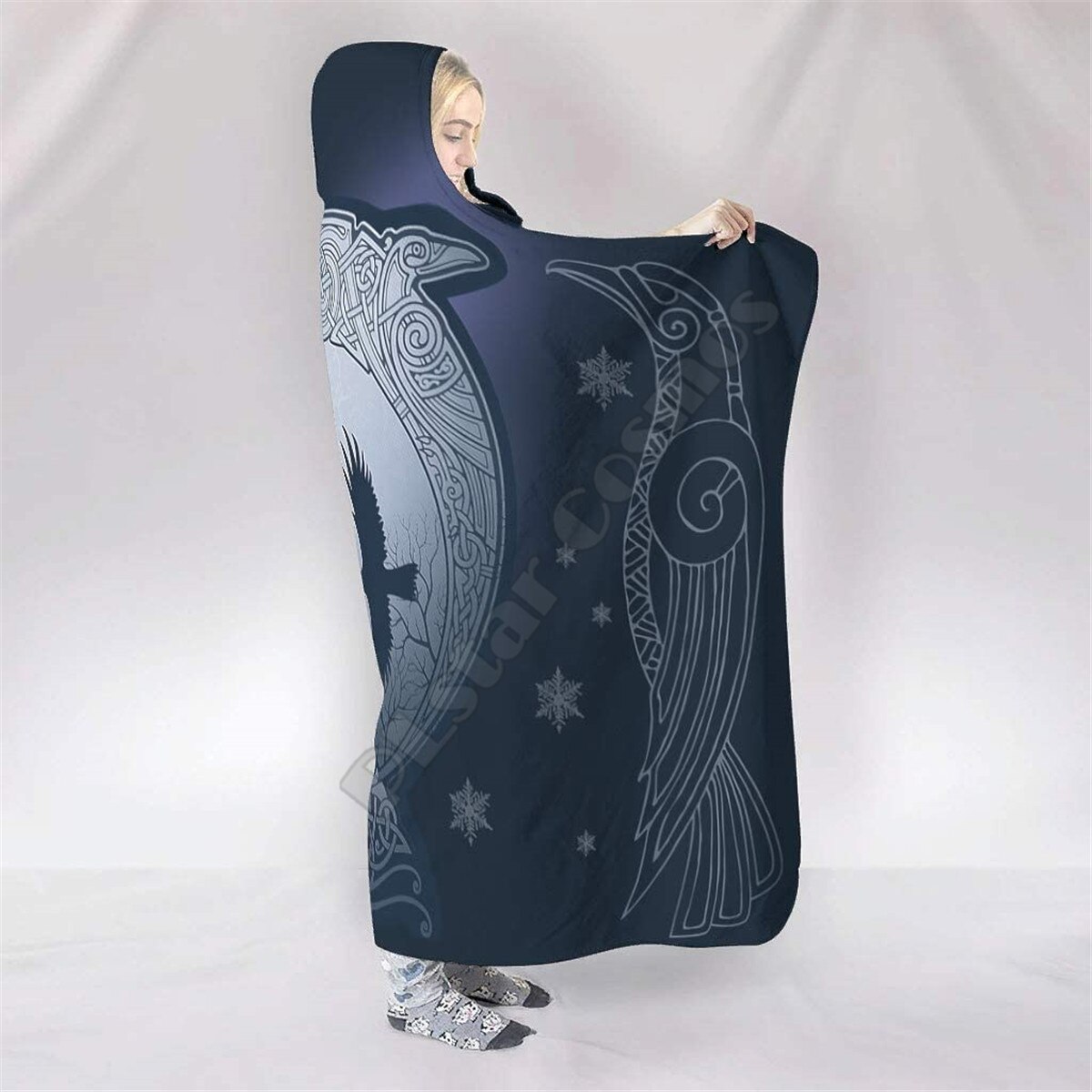 Viking Norse Huginn & Muninn Odin 'S Ravens Hooded Deken Volwassen Kleurrijke Kind Sherpa Fleece Wearable Deken Microfiber Beddengoed