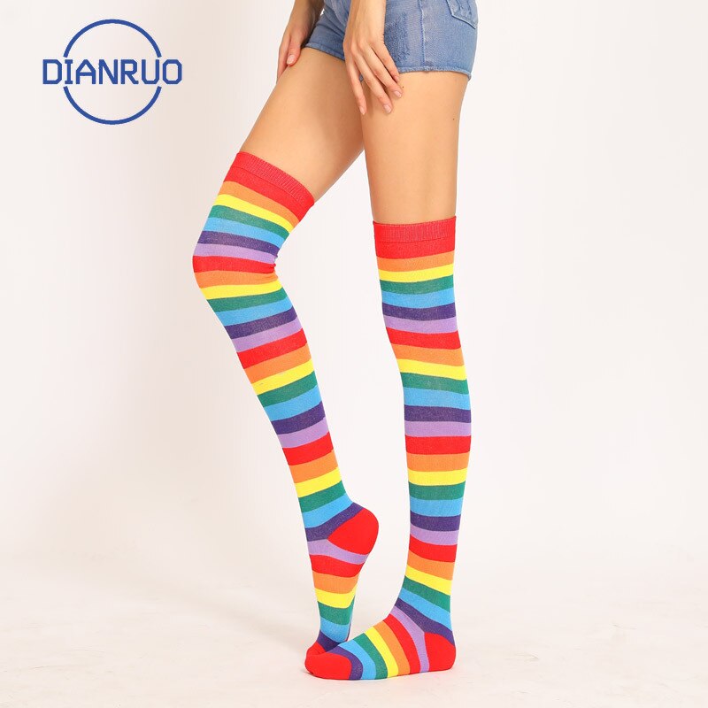Dianruo multicolor regenboog gestreepte kousen dames lange sokken schattige katoenen dij hoge gebreide dames overknee sokken  q90