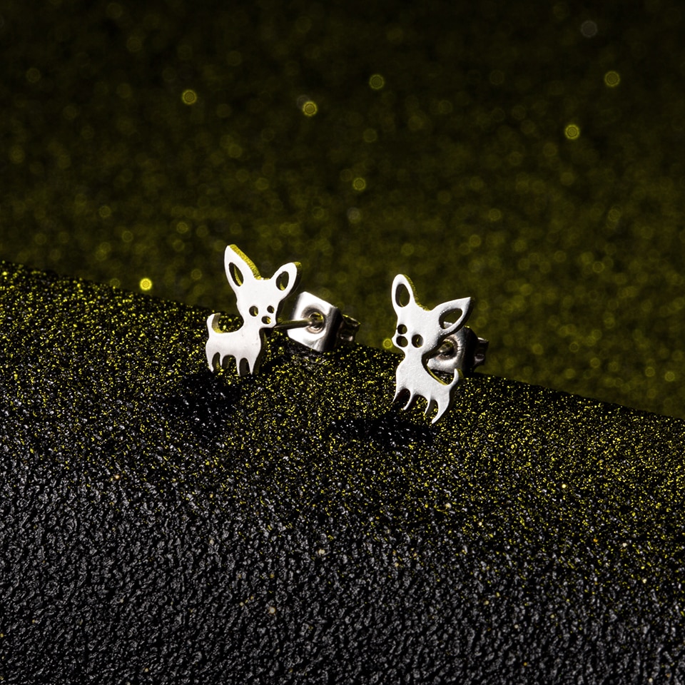 Mini pendientes de acero inoxidable con forma de Chihuahua para mujer, aretes pequeños con forma de Animal, color dorado, a la , accesorios de joyería