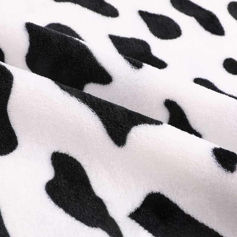 100*160cm fløjl stof sødt mælk ko mønster blødt flanel stof til diy sy sengetøj pyjamas kæledyr tæppe sofa pude: 04