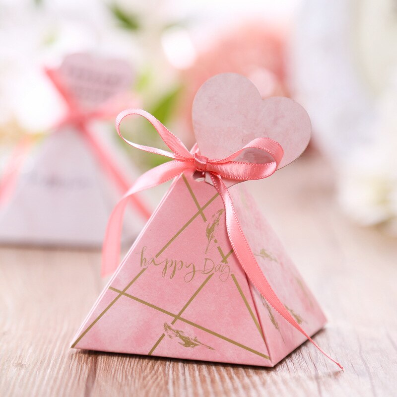 50 stuks Candy Box Baby Shower Gunsten Driehoekige Piramide Bruiloft Gunsten Box Bomboniera Feestartikelen