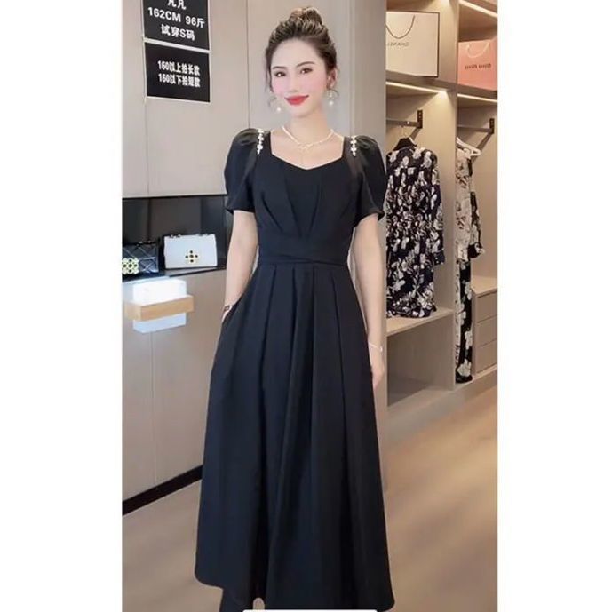 Hepburn-kjole i sommerstil, eksklusiv fransk retro-kjole med firkantet hals og høj talje, temperamentsfuld slim fit