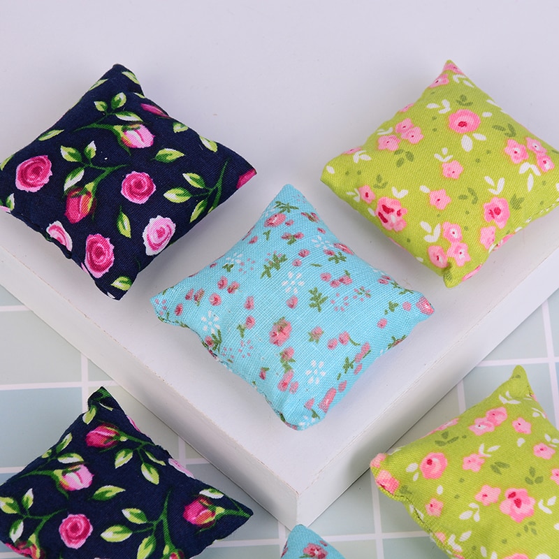 2Pcs/lot 1/12 Flower Pillow Cushions For Sofa Couch Bed Dollhouse Miniature Furniture Toys