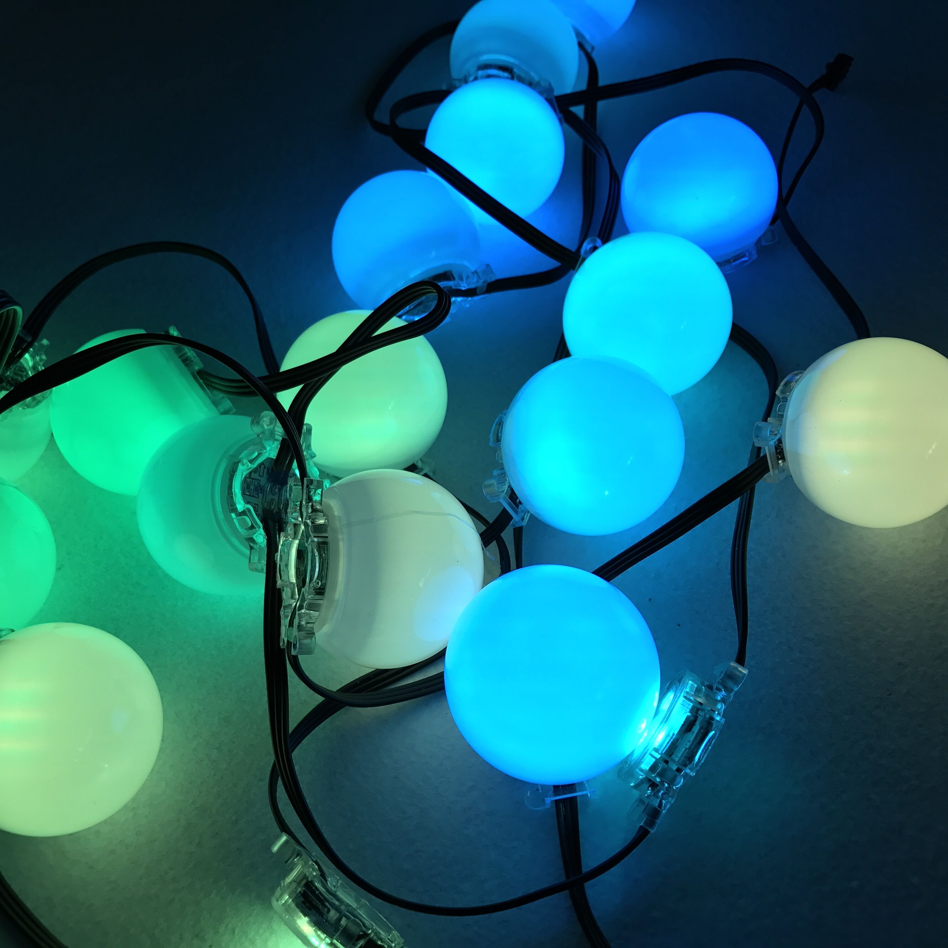 WS2818 DC12V Adresseerbare Rgb Full Color Pixel Module; IP68 Nominale; 50Mm Frosted Cover; 30Mm Base; 3Leds; 0.72W;18AWG Alle Zwarte Draad