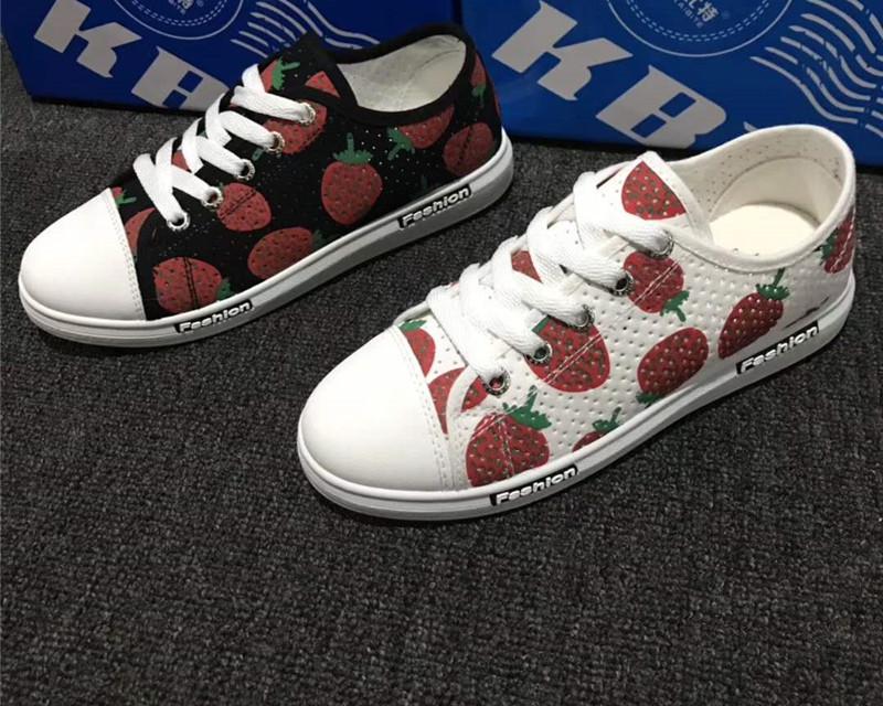 Strawberry casual skor canvas fritidsskor studentskor sneakers dam skor kvinnor sneakers 36-39