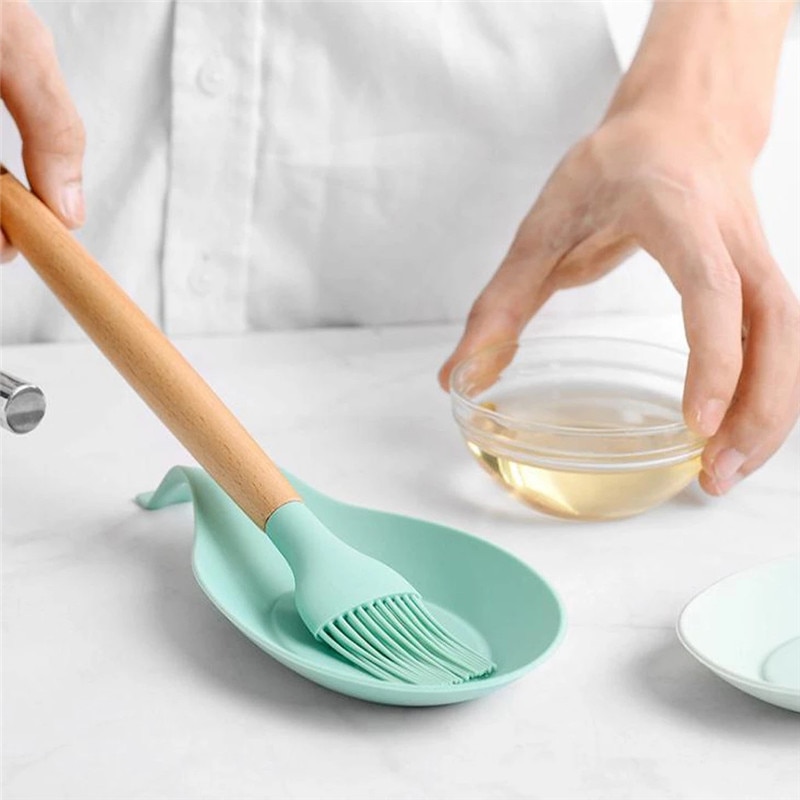 Multipurpose Silicone Spoon Rest Pad Food Grade Heat Resistant Silica Gel Spoon Put Mat Device Kitchen Utensils Dishes 50%