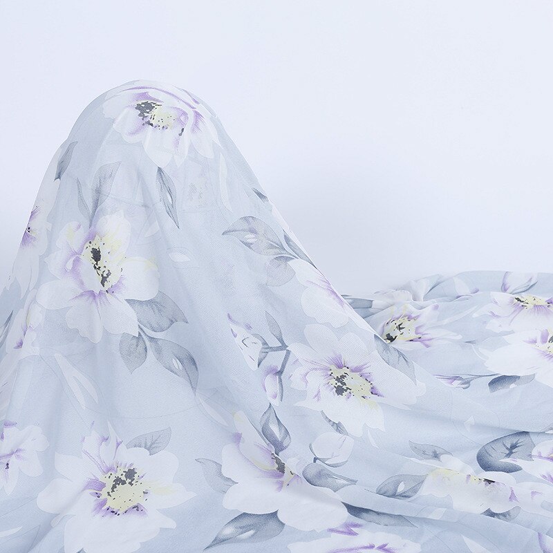 Blødblå blomsterprintet chiffon tylstof til kjole skjorte i meter, grå og hvid chiffon tyl stof: 3