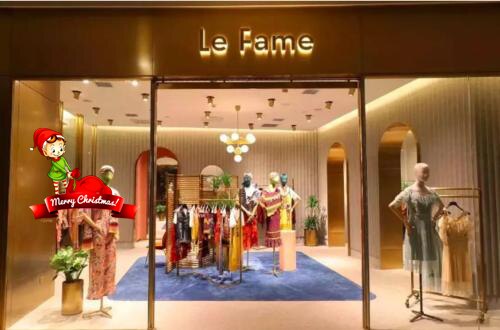 Three Ratels QC69 wall sticker quotes for Christmas Decoration of kindergarten Office space Shop window