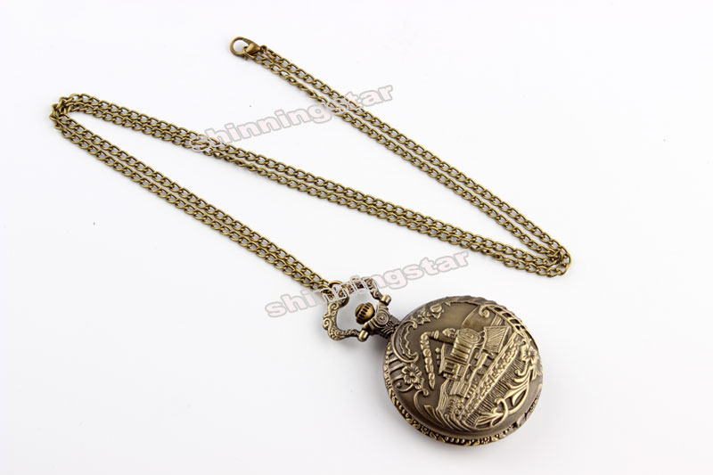 Vintage Steampunk Carved Engraving Steam Train Quartz Pocket Watch With Chain Retro Bronze Necklace Pendant Clock Women Men