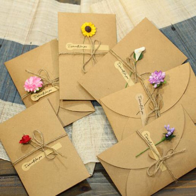 1Pc Retro Diy Kraftpapier Uitnodiging Wenskaart Met Envelop Handgemaakte Droge Bloem Bruiloft Uitnodiging Enveloppen