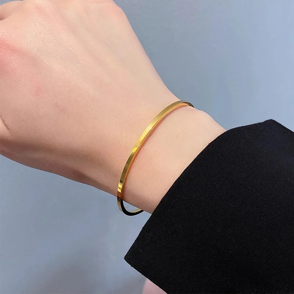 Braccialetti sottili di lusso dorati per donna Bracciale d'amore alla moda in acciaio inossidabile Gioielli di fidanzamento per matrimonio Regalo per fidanzata Pulseiras