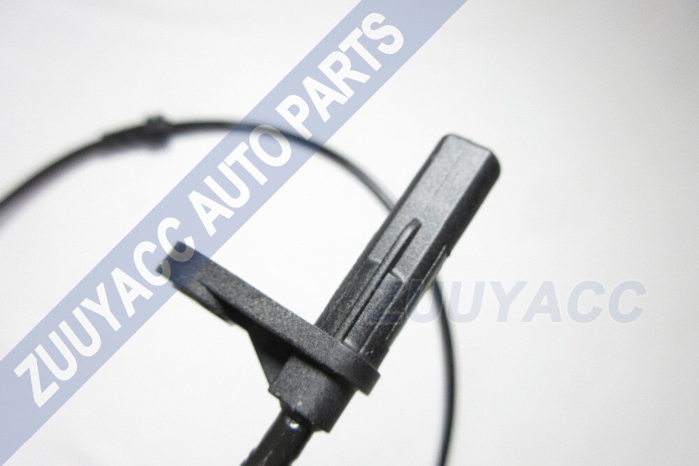 ABS Sensor Wheel Speed Sensor for Mercedes-Benz W204 C-Classe Roue Avant A2049052905 A2049057702