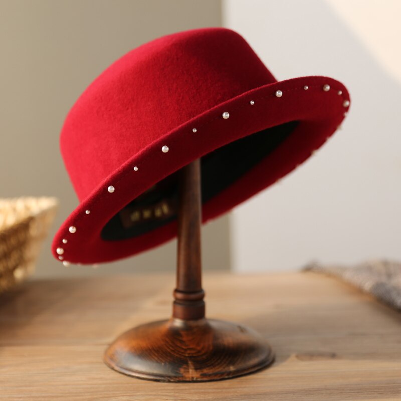Sedancasesa klassiske bowlerhatte til kvinder australien uldfilthat sejler efterår vinter dame fedora kasket: Rød 57cm