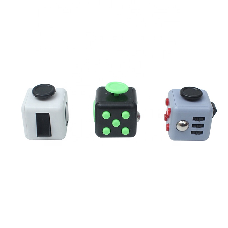 Decompression Dice Decompression Ring Cube Relieves Stress and Anxiety Cube for Children and Adults