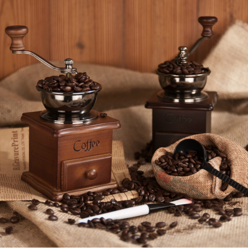 Klassieke Houten Handkoffiemolen Rvs Retro Koffie Spice Mini Braam Molen Met Hoogwaardige Keramische Molensteen