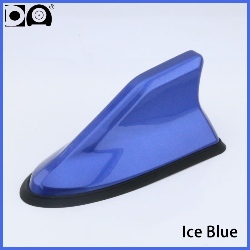 Renault Megane Waterproof shark antenna Strong radio signal Piano painting Abs plastic: Ice blue