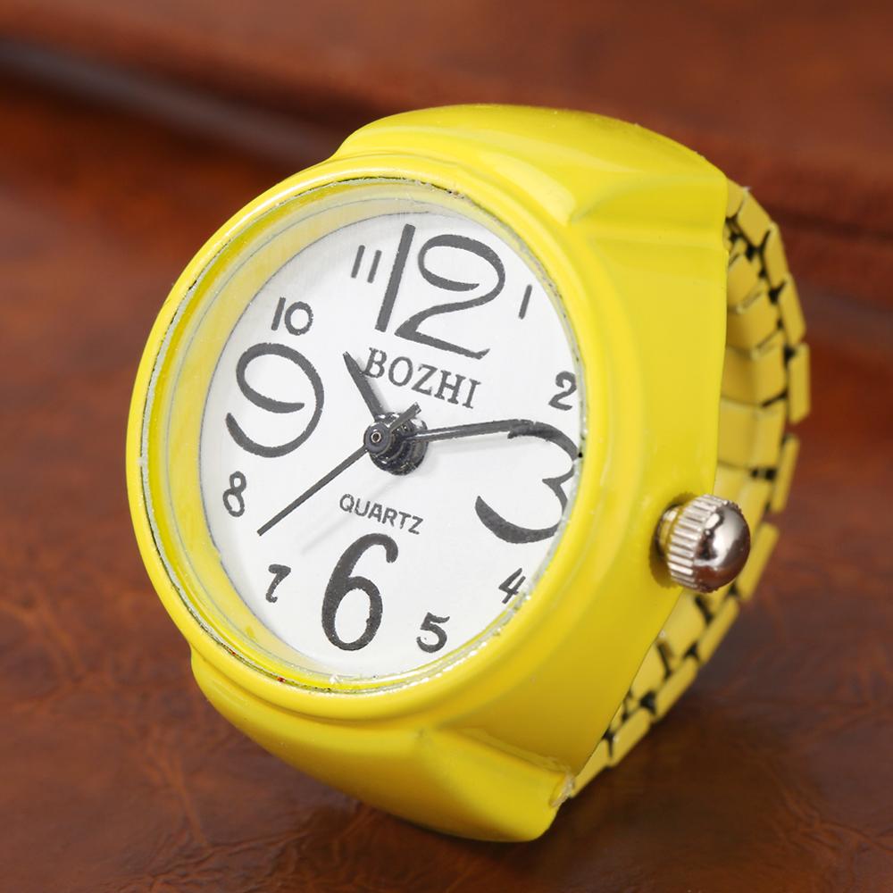 Levendige Snoep Kleur Grote Cijfers Mini Vinger Ring Horloge Elastische Band Quartz Horloge Vinger Ring Horloges Staal Ronde Elastische Horloge: yellow