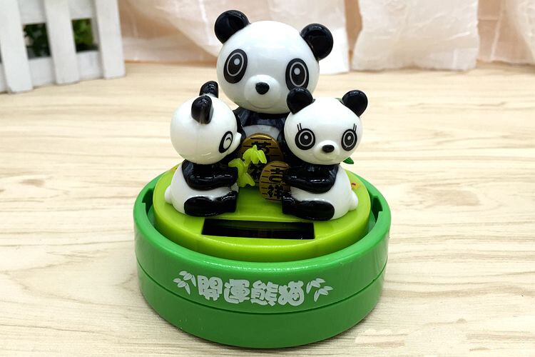 Solar Doll Swing Giant Panda Cute Shaking His Head Interior Decoration Car Ornaments Unisex Plastic Electronic Science