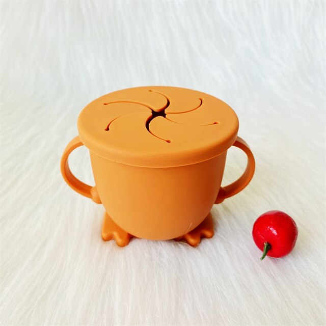 1Pcs Silicone Cartoon Children's Snack Cups -Proof Portable Shape Silicone Cups Safety Environmental