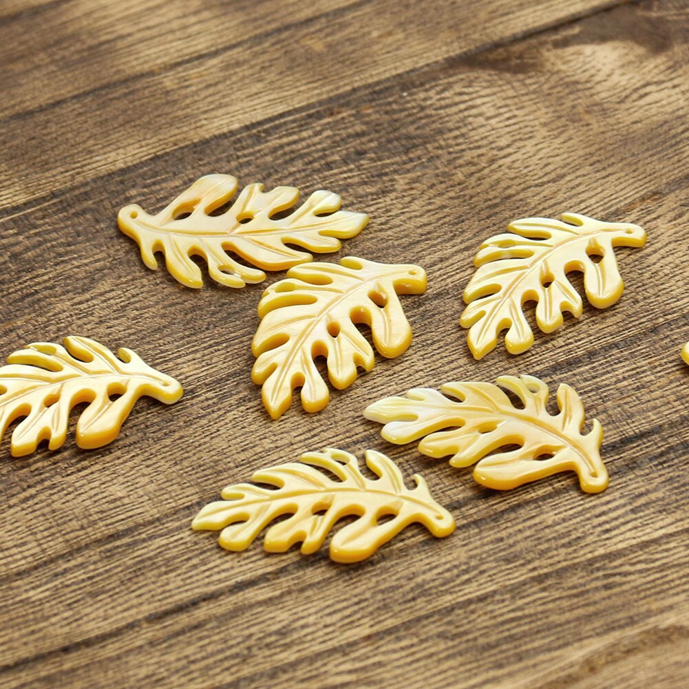 2PCS Natural Yellow Mother of Pearl shell Hollow Leaf Brooch Pendant Necklace Jewelry Making Accessories