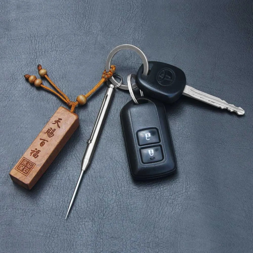 camping titanlegering trykk-dra fjær tannpirker med tannpirkerholder nøkkelring ultralett multifunksjonell fruktgaffel