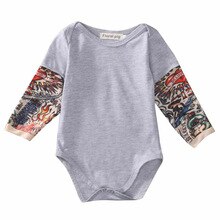 Nette Kleinkind Blumen Gesamt Baby Junge Schwarze Karosserie freundlicher Grau Kleidung Outfits