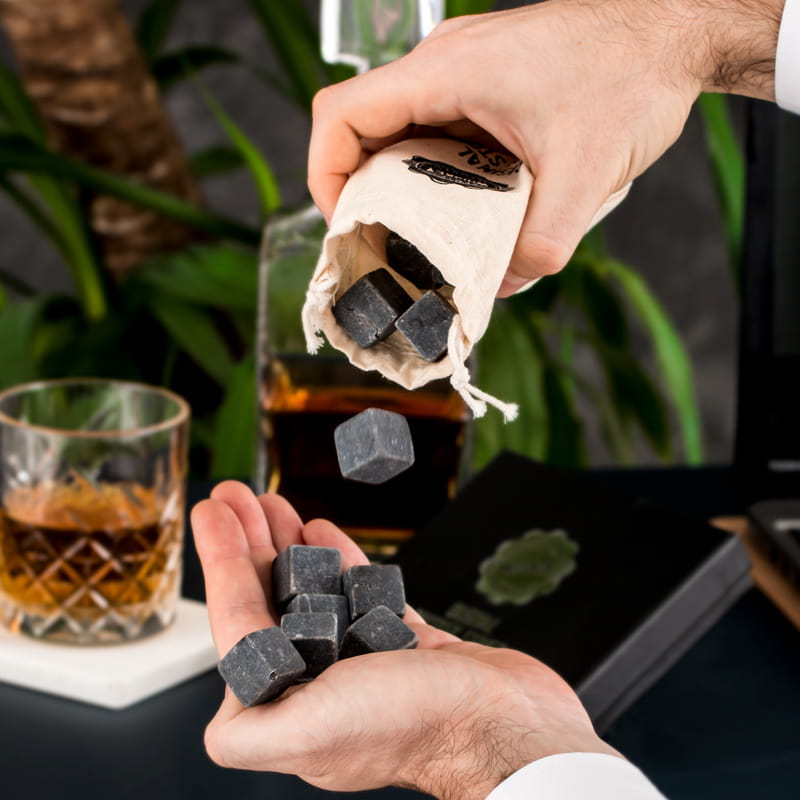 12 st whisky stenar kyla stenar granit isbit svalare kuber för whisky scotch på klipporna med ett förvaringshölje av
