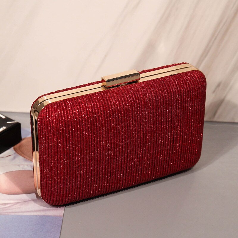 Folded Clutch Bag - Women's Evening Party Bag - PU Leather - Zipper Closure - Soft Tote: Red