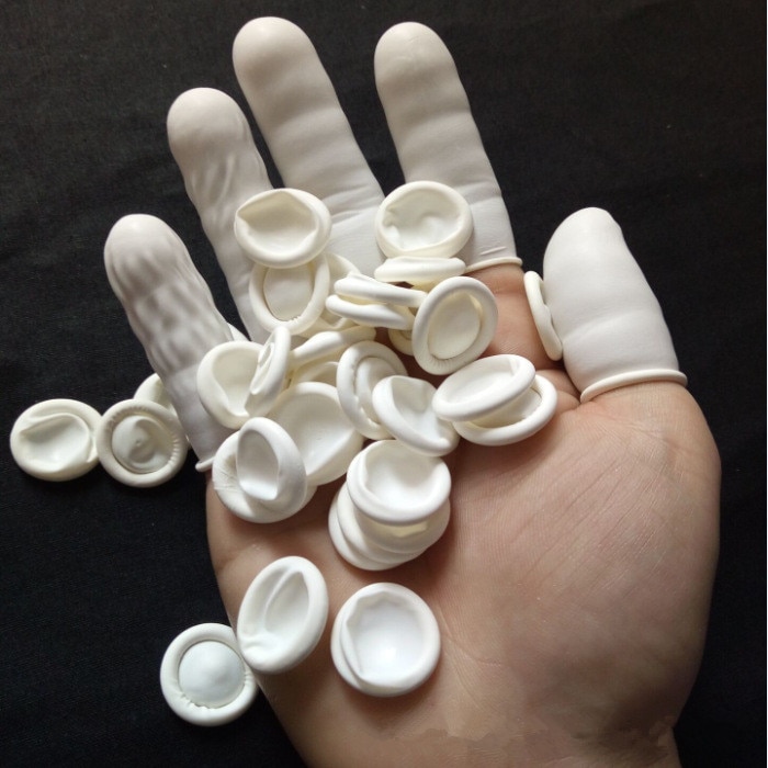 verkoop 100 stks Natuurlijke Rubber Handschoenen Vinger Babybedjes Latex Vingertop Beschermende Wegwerp S