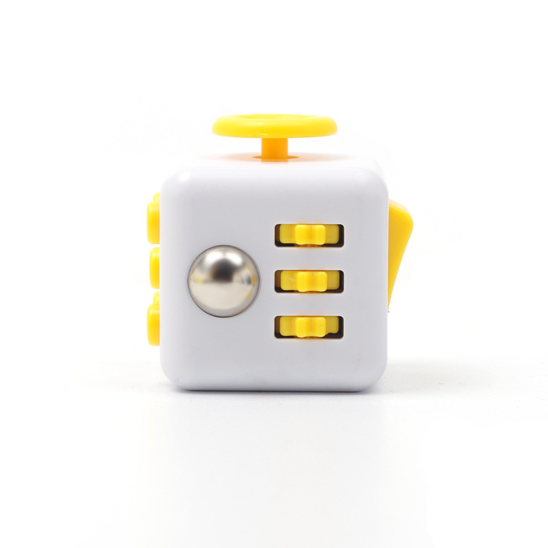 Decompression Dice Decompression Ring Cube Relieves Stress and Anxiety Cube for Children and Adults: Yellow white