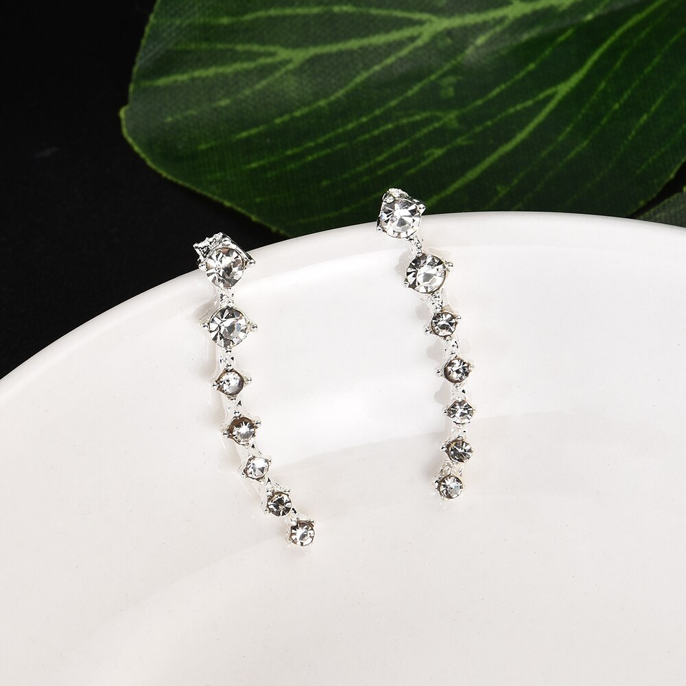 nueva 1 par de diamantes de imitación brazalete de oído de pendiente perforación dorada pinzas para orejas cartílago declaración clip aretes para las mujeres pendientes de