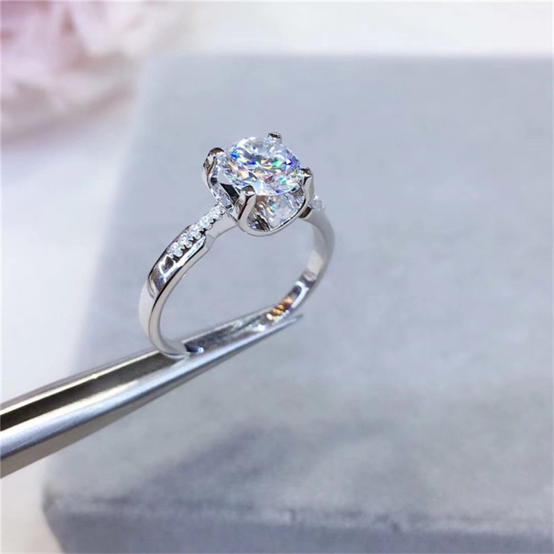 Classic Wedding Moissanite Ring 925 Sterling Silver Excellent Cut 1 Carat D Color Diamond Test Past Moissanite Rings for Women