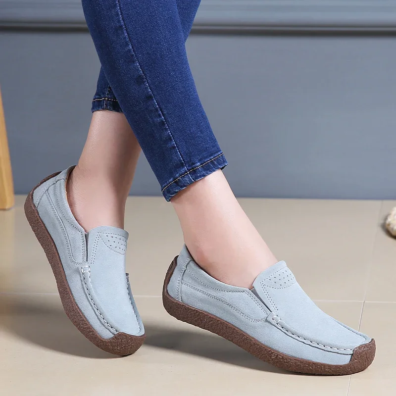 Comode scarpe Casual da donna in pelle scamosciata alla moda e leggere scarpe Casual scarpe da guida traspiranti con maniche scorrevoli per le donne