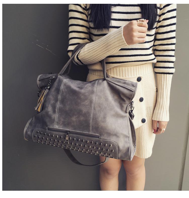 Celebrity Large Women Bag Rivet Big Capacity Soft Leather Shopper Bags Black Tote Handbags Summer Ladies Ellipse Ba: Grey