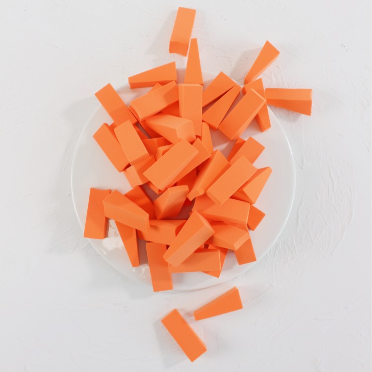 Esponja de maquillaje para mezclar curvas faciales, sin látex, aplicador de esponja de belleza suave en forma de cuña pequeña, 50 piezas: Nude