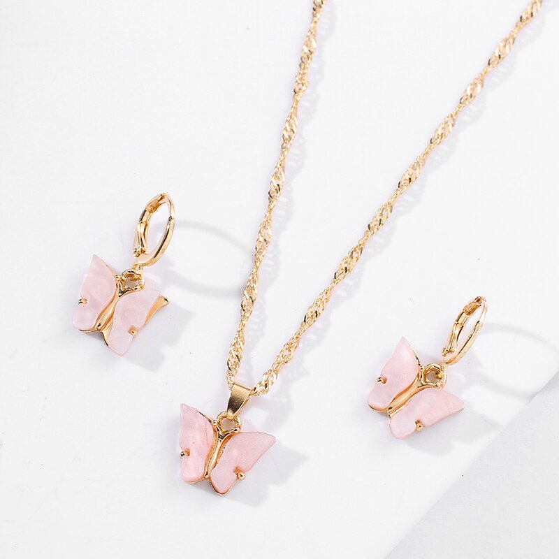 Bohemian Candy Color Butterfly Pendant Necklaces For Women Trendy Beads Chian Clavicle Chian Jewelry: EH052BXL008D