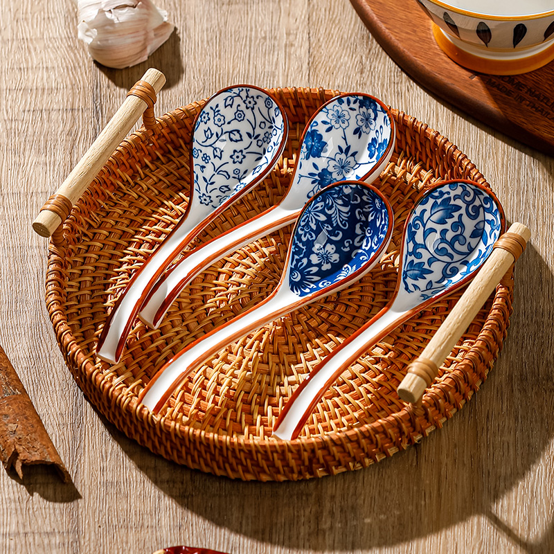 Juego de vajilla para el hogar, cucharas de sopa de cerámica, estilo chino Retro, juego combinado de cucharas de sopa de porcelana azul y blanca, 4 Uds.: Rojo