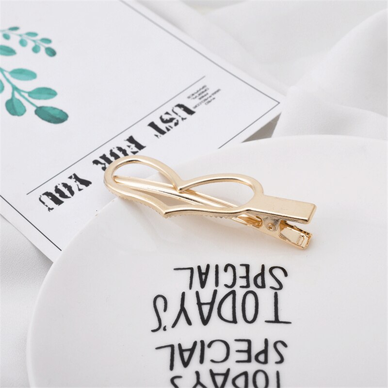 Frauen Gold Geometrische Kaninchen Krone bilden Haarspange Metall Hohl Haarnadeln Für Süße Mädchen Einfache Hairclip Haar Zubehör: eben Liebe