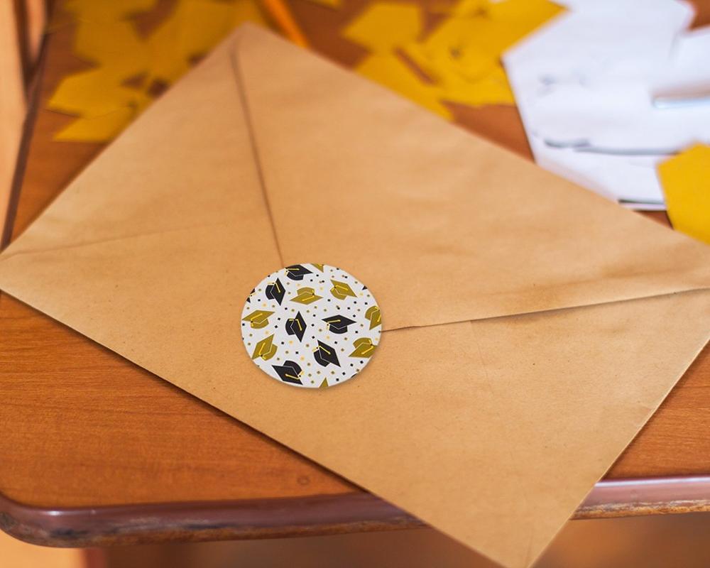 500pcs/roll Graduation Stickers for Featuring Graduation Caps and Diplomas Seal Labels Party Favors student stationery sticker