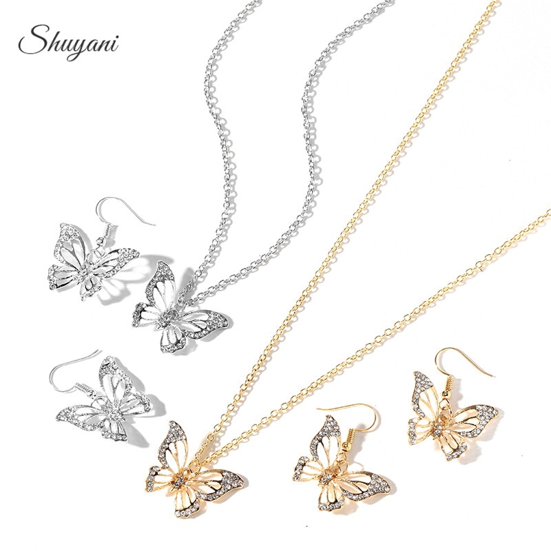Pendentif Papillon Acier Inoxydable Argenté Avec Strass - Neuf Avec étiquettes