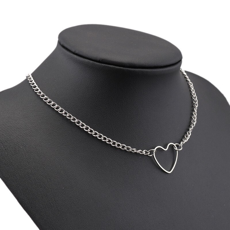 Hueco corazón gargantillas Collar para las mujeres declaración collar de cadena de corazón colgante collar de de la joyería