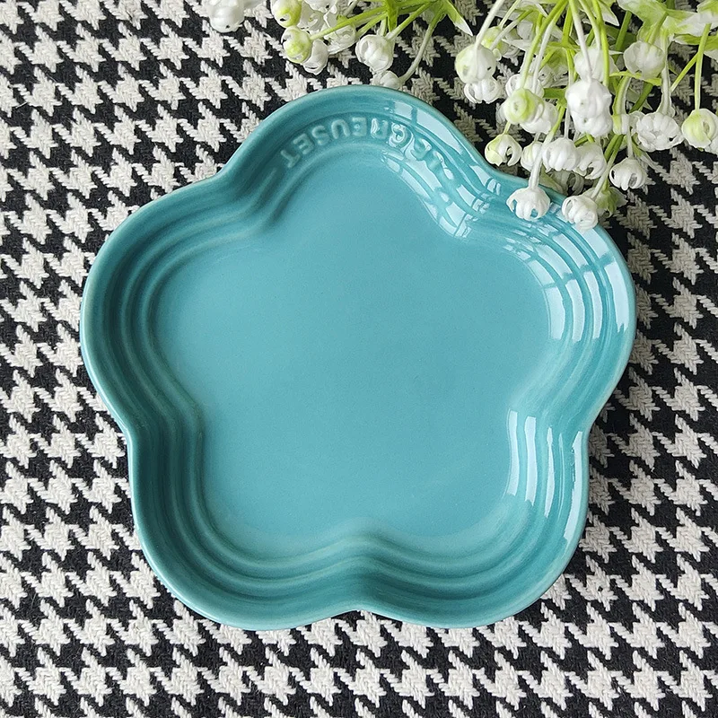 Plum Blossom Small Plate 14cm Sauce Plates French Cool Color Cake Dish Gradual Spit Bone Dishs Tableware Ceramic Dessert: PURPLE