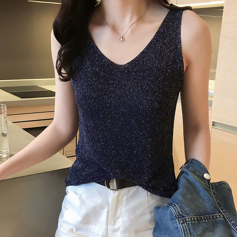 Canotta in seta di ghiaccio da donna 2025 Estate Nuovo maglione lavorato a maglia con scollo a V Interno che copre la pancia Camicia base All-match Top dimagrante Esterno We