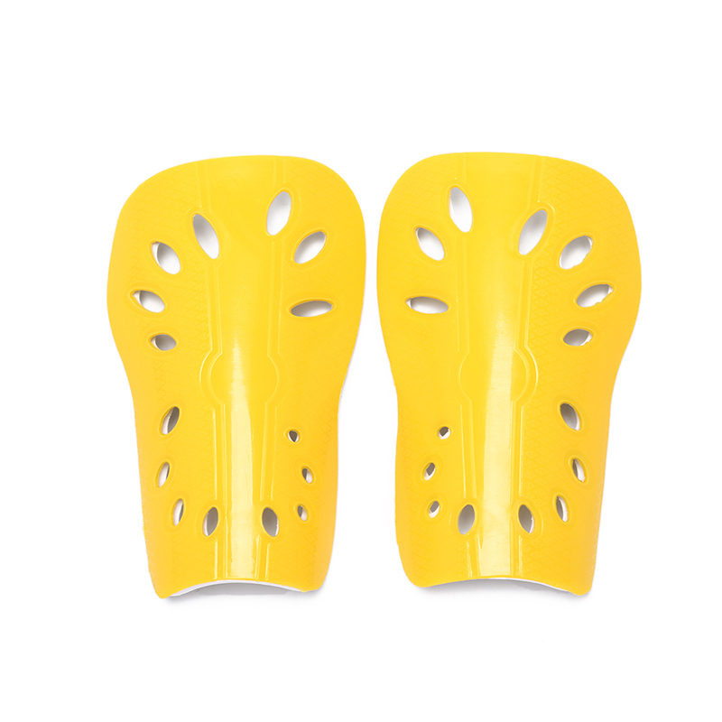 1 Paar Zachte Licht Voetbal Scheenbeschermers Voetbal Guards Supporters Sport Been Protector Voor Kinderen Volwassen Beschermende Scheenbeschermer: YELLOW / M