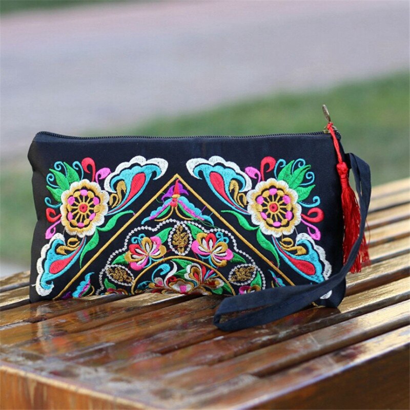 Women Ethnic National Retro Butterfly Flower Bags Handbag Coin Purse Embroidered Lady Clutch Tassel Small Flap