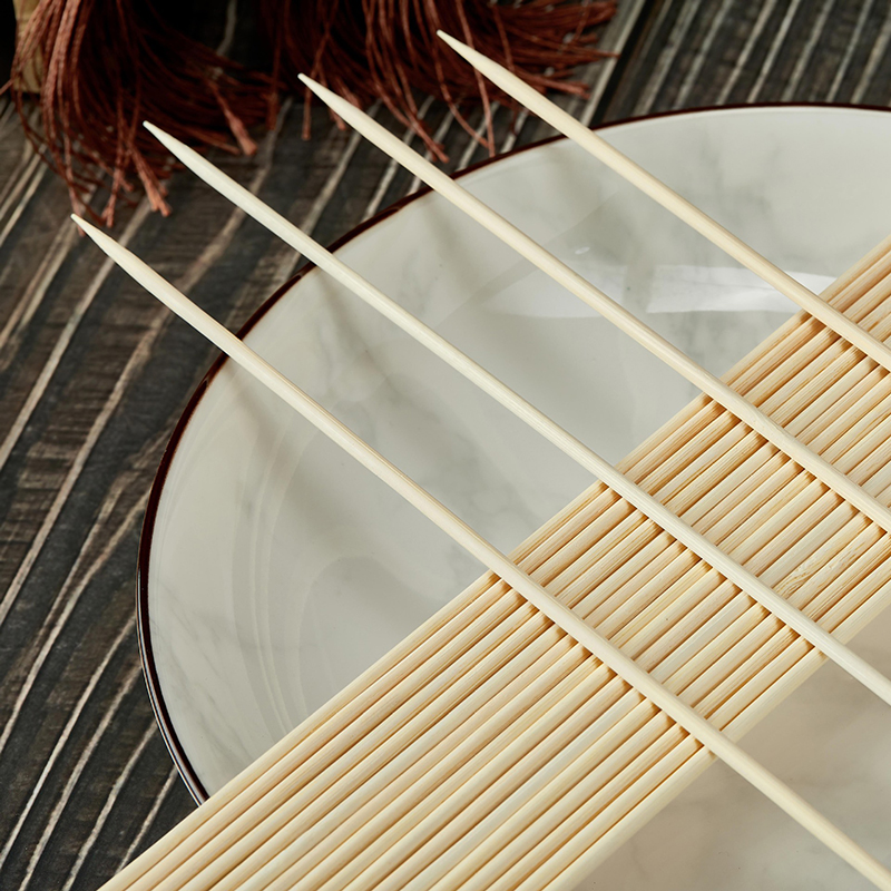 100pcs Bamboo Skewer Sticks Sturdy Disposable Barbecue Fruit Sticks Barbecue Party Buffet Food BBQ Tools Accessorie