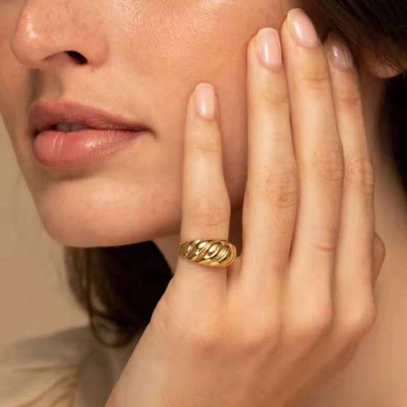 18K Gold-Plated Titanium Stainless Steel Twisted Croissants Rings Threads Geometric Rings for Women Minimalist Chunky Jewelry
